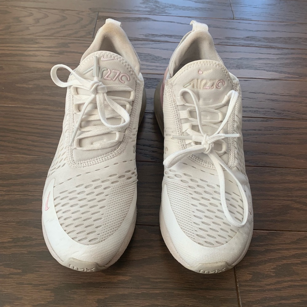 Nike Air 270 white size 9.